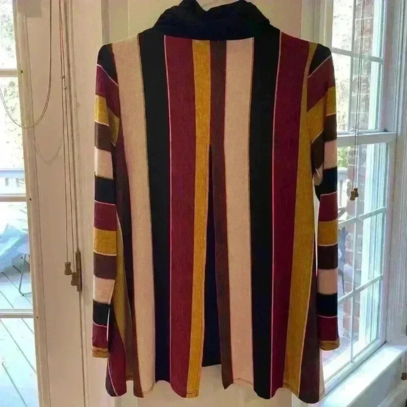 Coco Bianco Womens Blouse Size Medium, Very soft - Picture 4 of 8